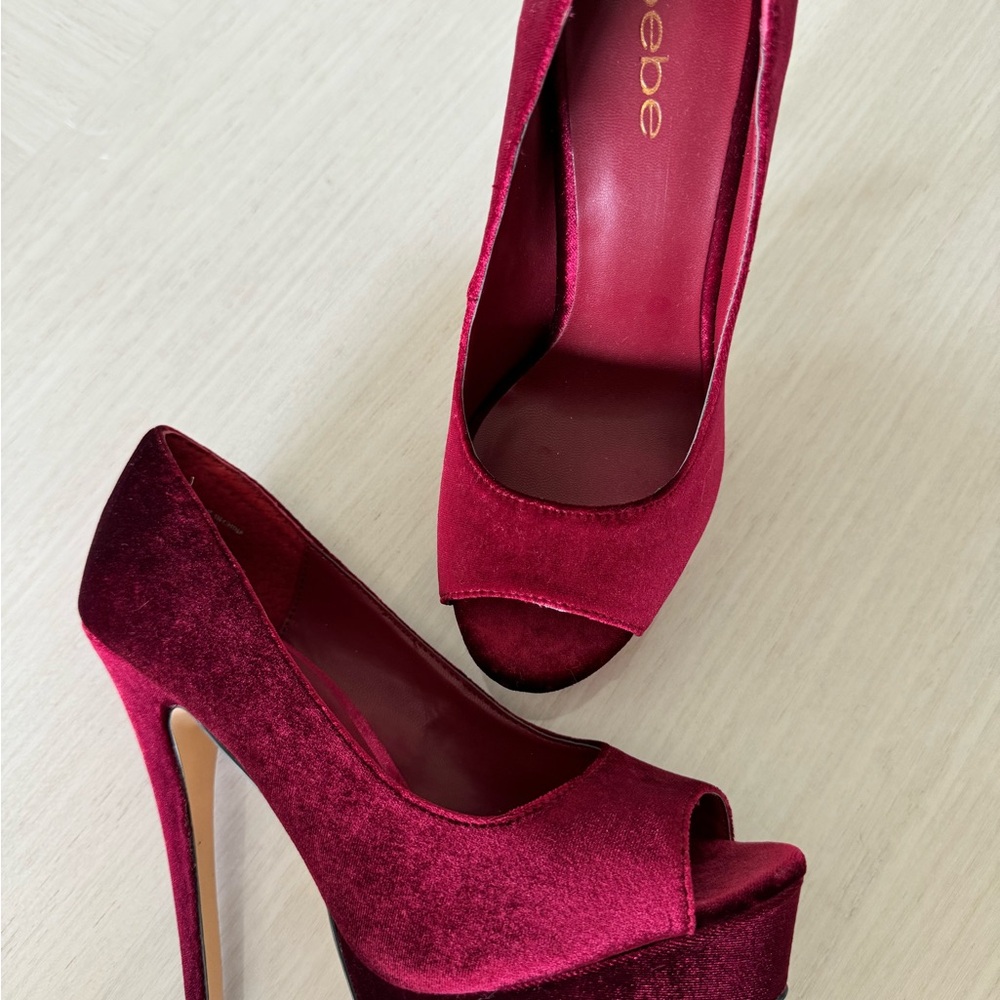 Bebe velvet stiletto